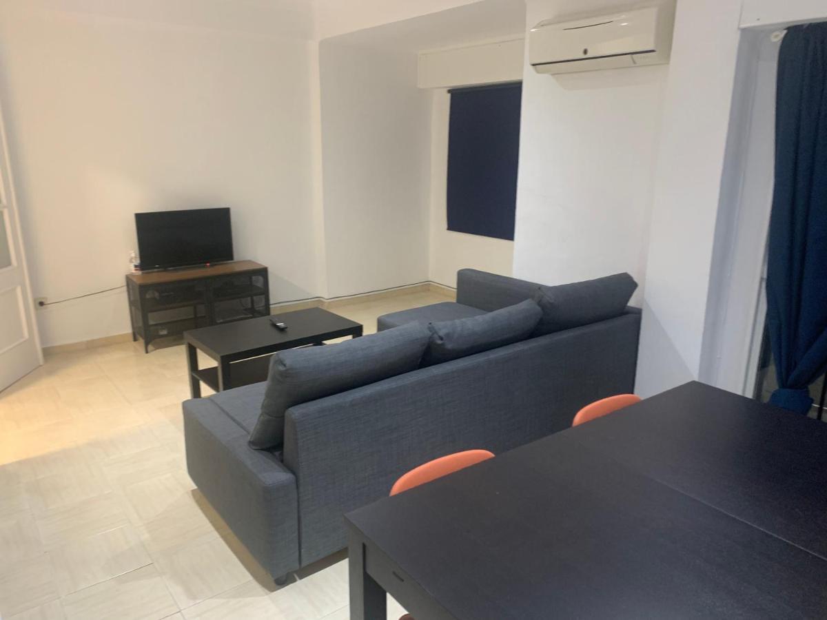 Apartamento Cinta 3 Habitaciones セビリア エクステリア 写真