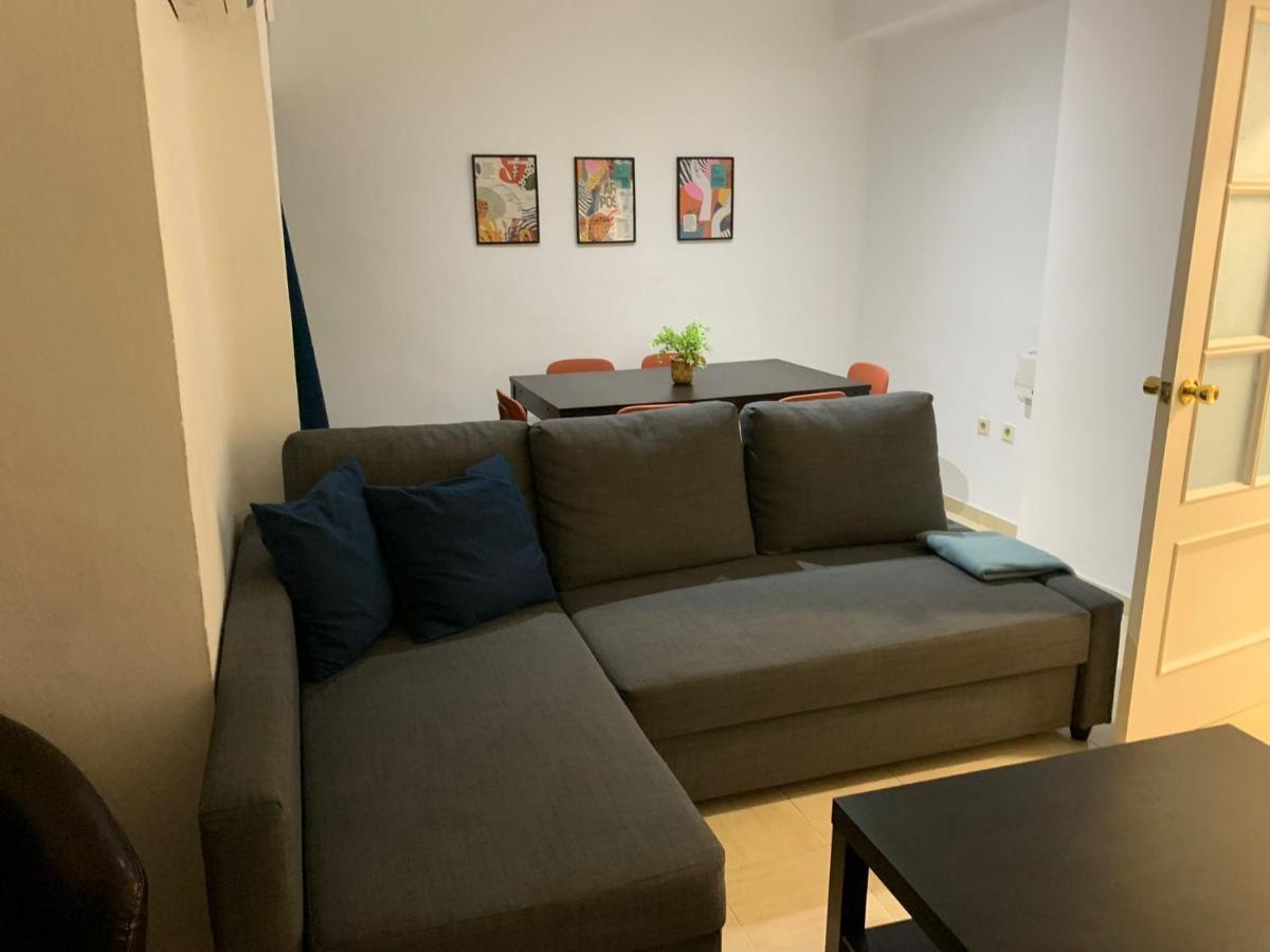 Apartamento Cinta 3 Habitaciones セビリア エクステリア 写真